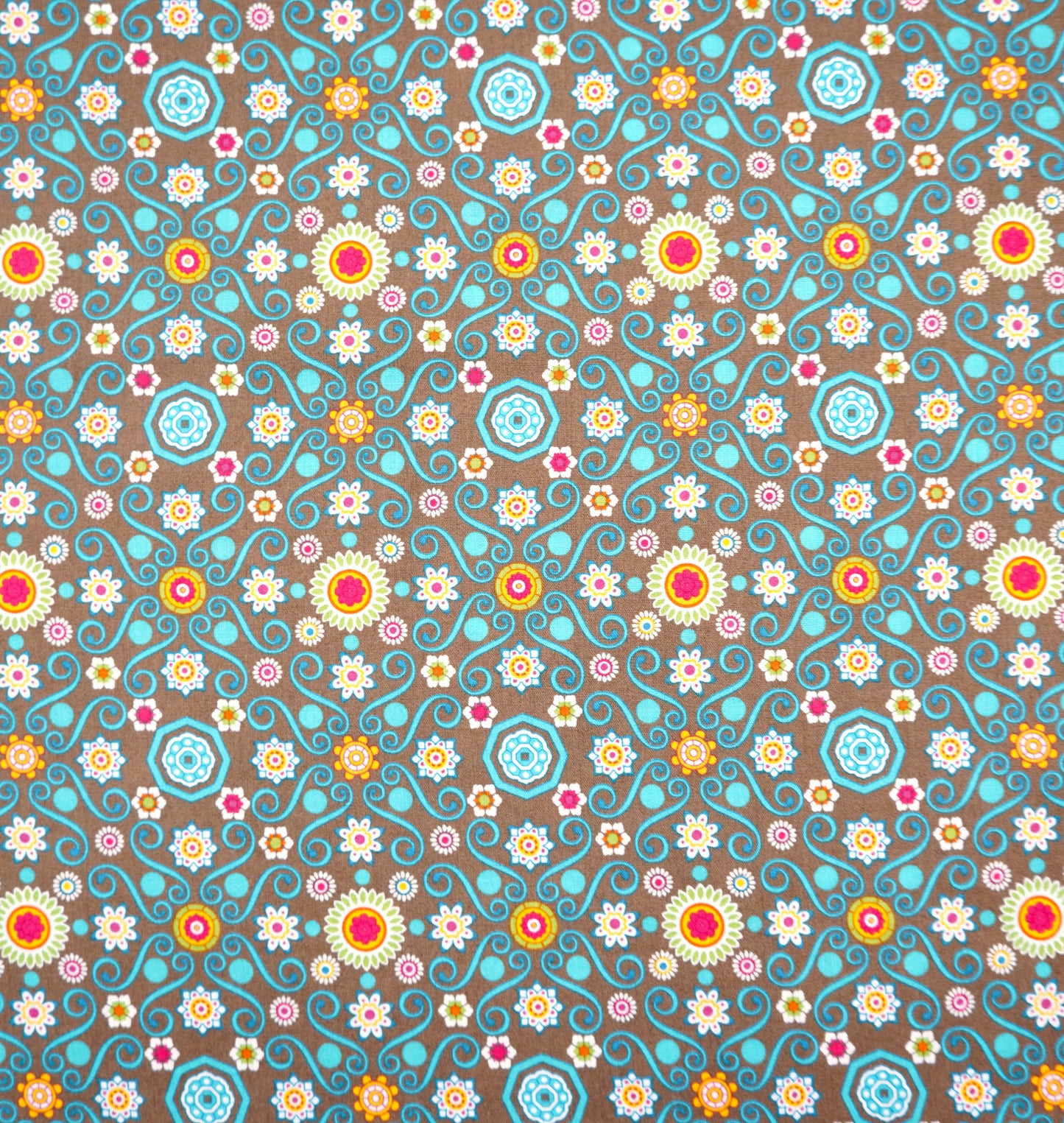 Baumwolle braun mit Blumen