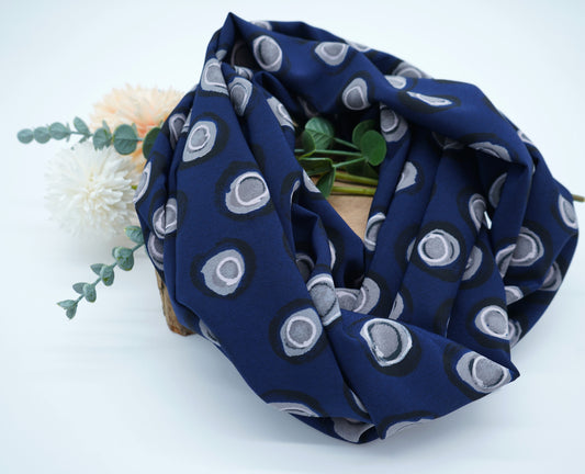 Loop-Schal Motive in versch. Farben