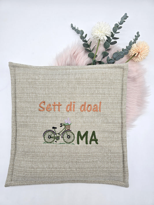Fahrrad-/Outdoorkissen bestickt mit Wunschtext "Fahrrad Oma"